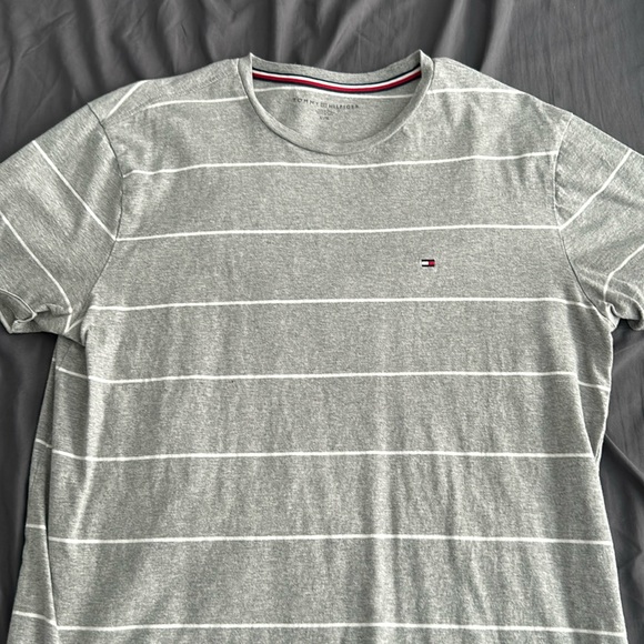Tommy Hilfiger Other - Tommy Hilfiger striped shirt size large
